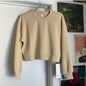 Perfectly Oversized Crop Top Crew in Biege